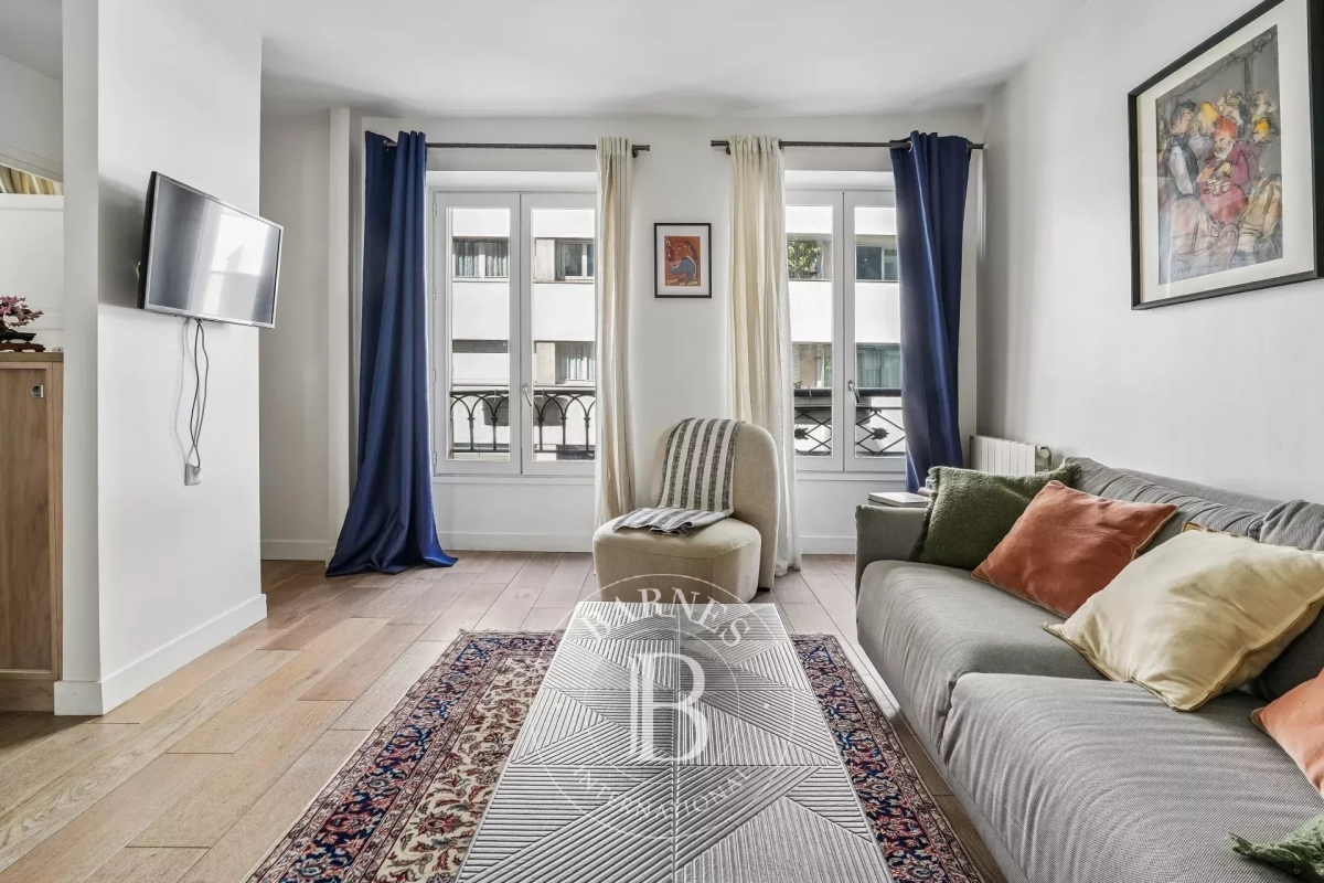 Luxury Apartment for sale in Paris 7ème, 730 000 €, Photo 3