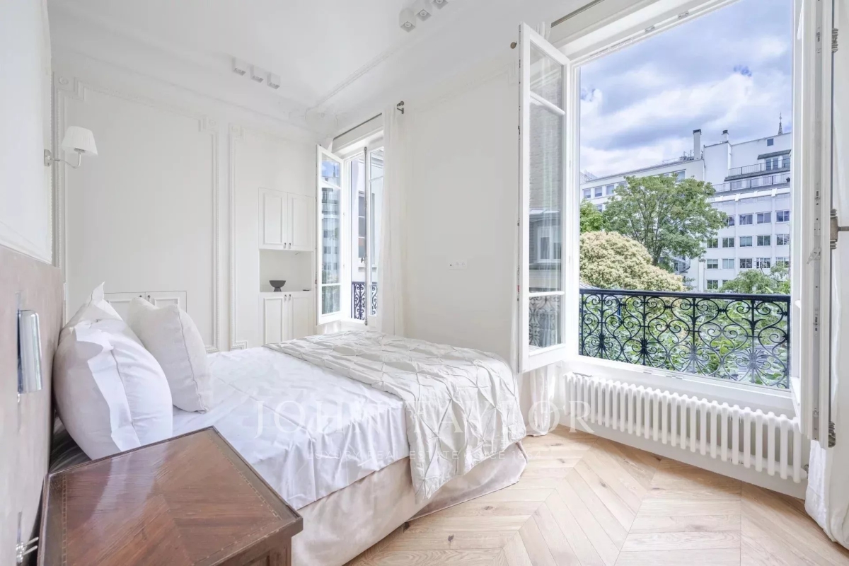 Luxury Apartment for sale in Paris 8ème, 2 990 000 €, Photo 4