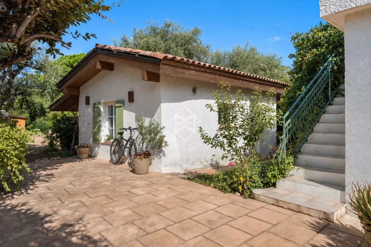 Luxury House for sale in Biot, 1 520 000 €, Photo 4