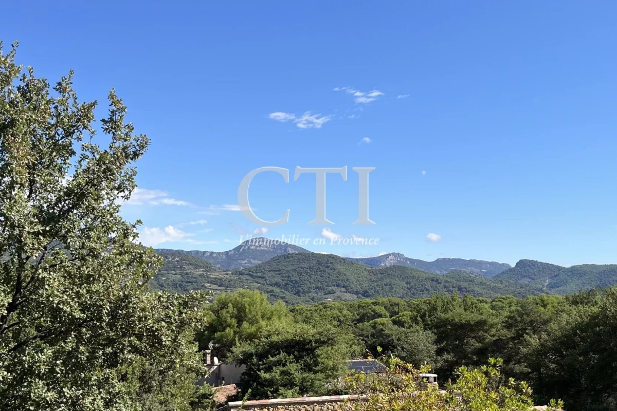 Luxury House for sale in Vaison-la-Romaine, 580 000 €, Photo 4