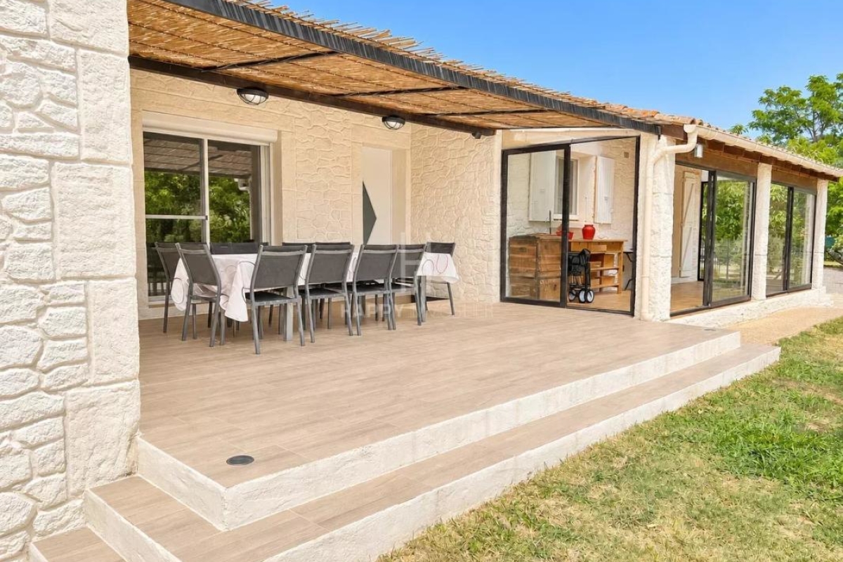 Luxury House for sale in Mouriès, 624 000 €, Photo 2