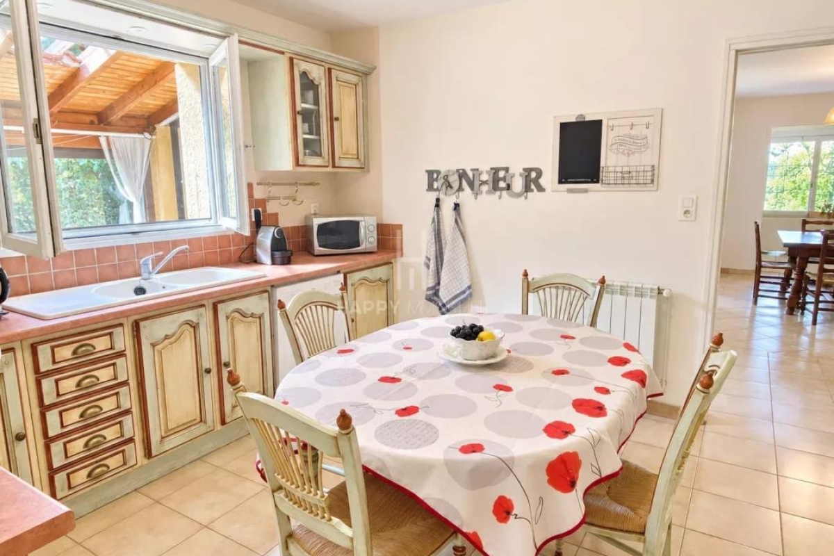 Luxury House for sale in Mouriès, 624 000 €, Photo 3