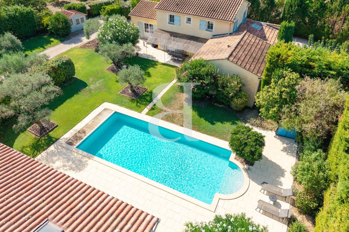 Maison de luxe à vendre à Carpentras, 840 000 €, Photo 2