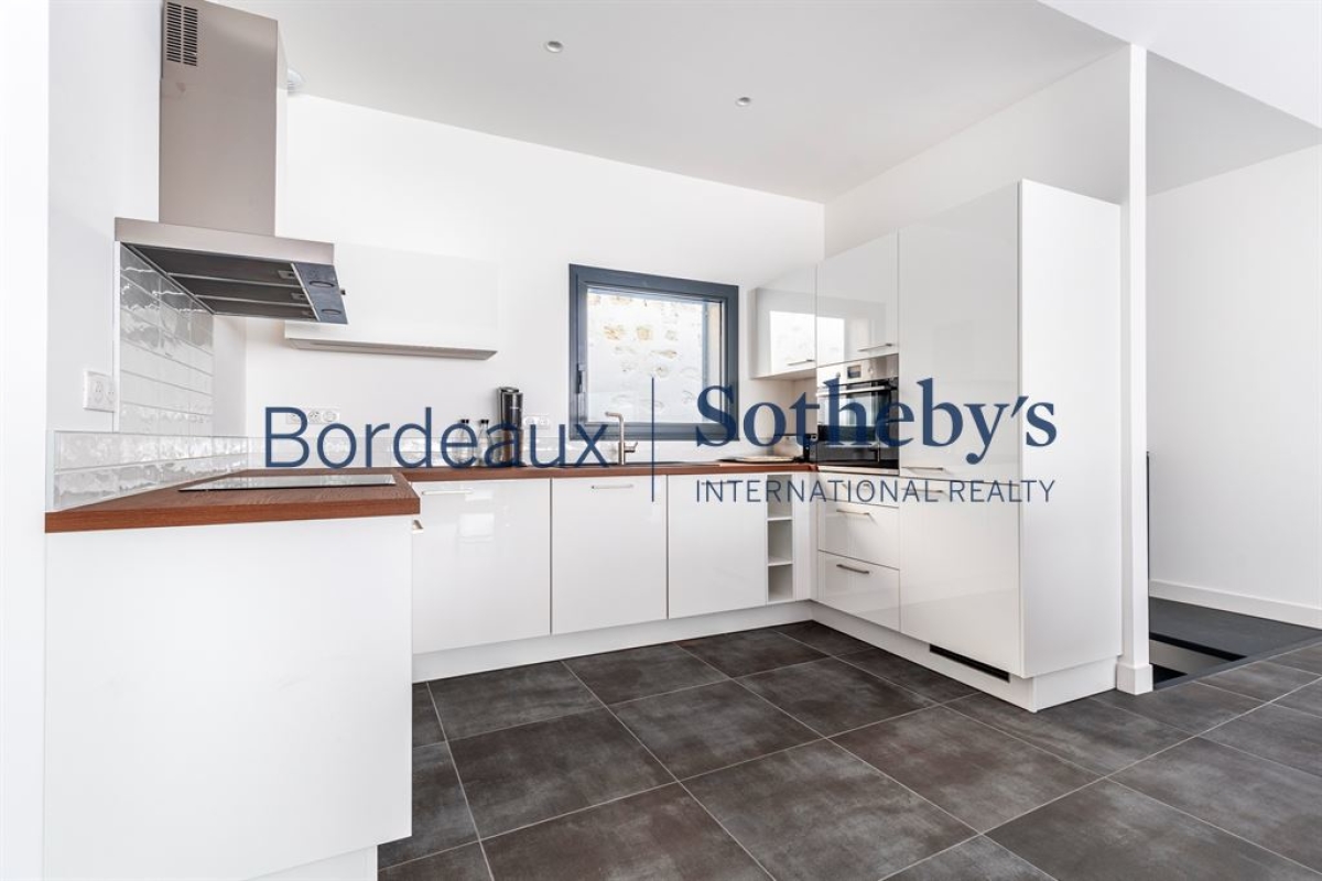 Luxury Apartment for sale in Bordeaux, 530 000 €, Photo 4