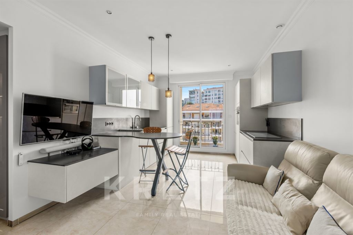 Luxury Apartment for sale in Nice, 1 049 000 €, Photo 6