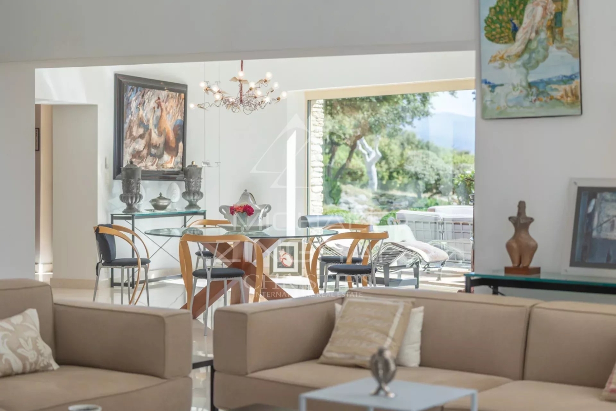 Luxury House for sale in Gordes, 2 400 000 €, Photo 7