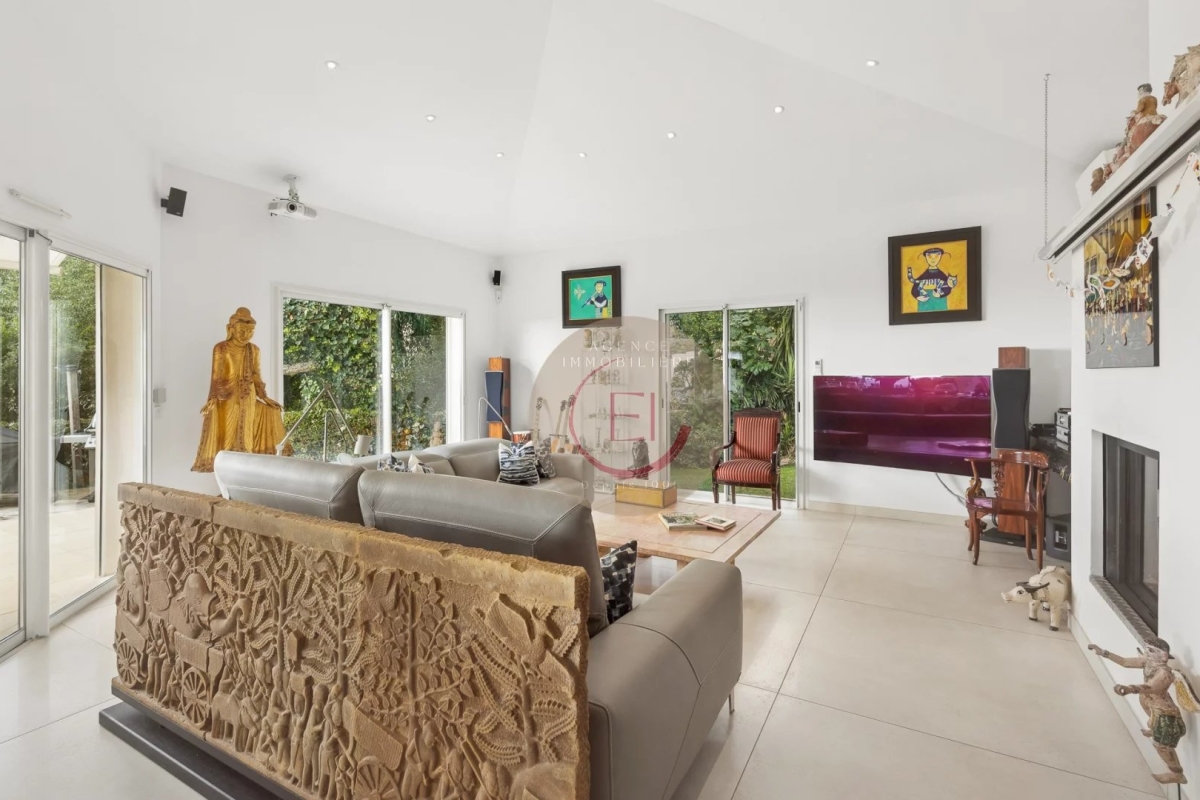 Maison de luxe à vendre à Les Adrets de l'Esterel, 1 470 000 €, Photo 7