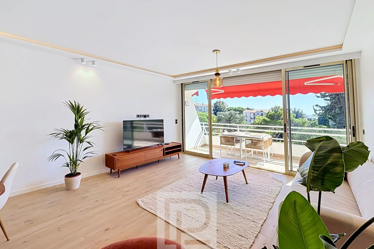 Luxury Apartment for sale in Cannes, 875 000 €, Photo 2