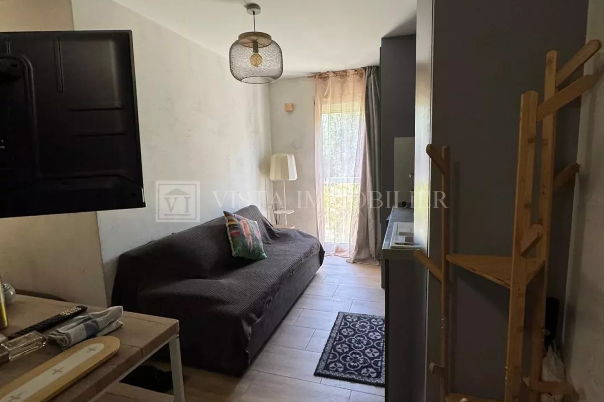 Appartement de luxe à louer à Menton, 900 €, Photo 2