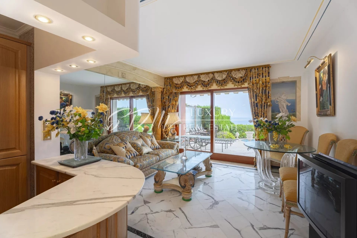 Luxury Apartment for sale in Èze, 740 000 €, Photo 3