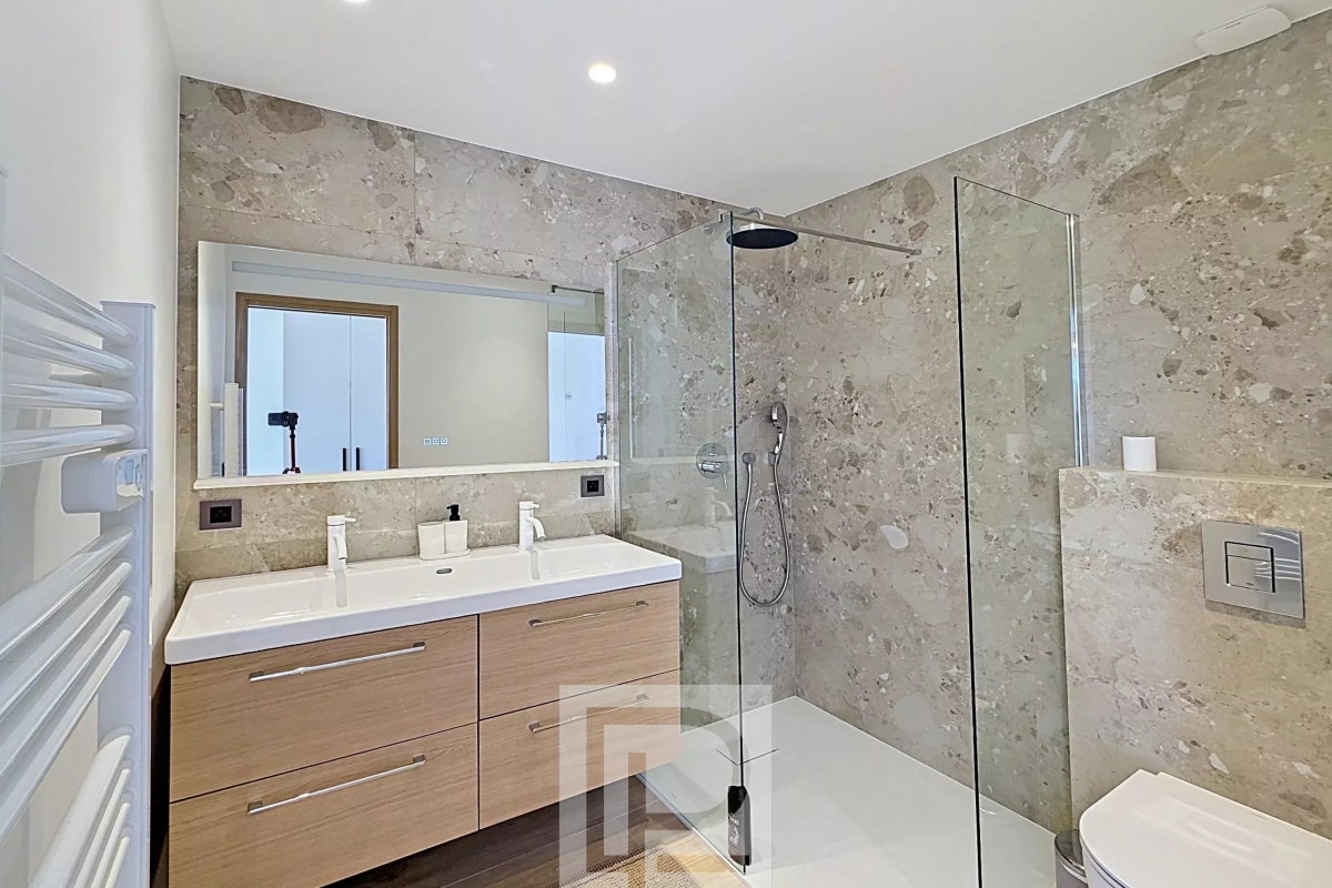 Luxury Apartment for sale in Cannes, 875 000 €, Photo 7