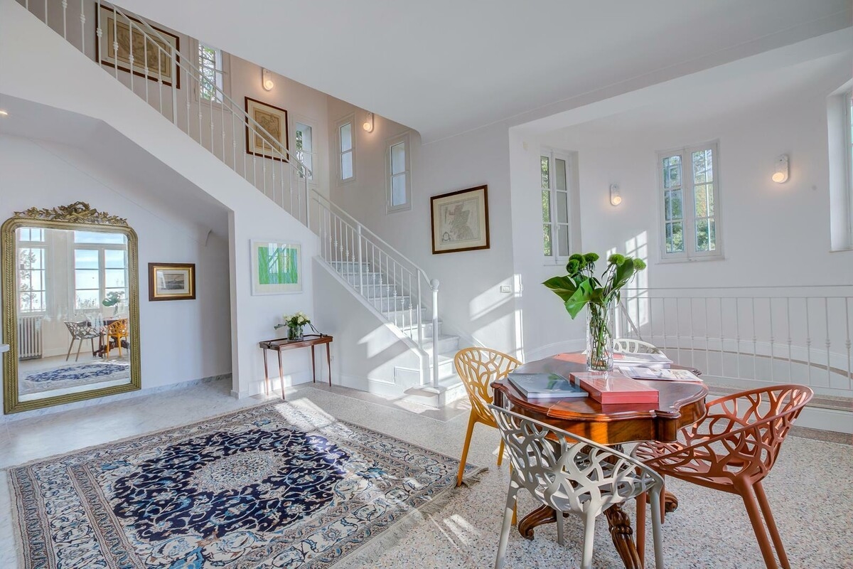 Maison de luxe à louer à Roquebrune-Cap-Martin, 28 000 €, Photo 3