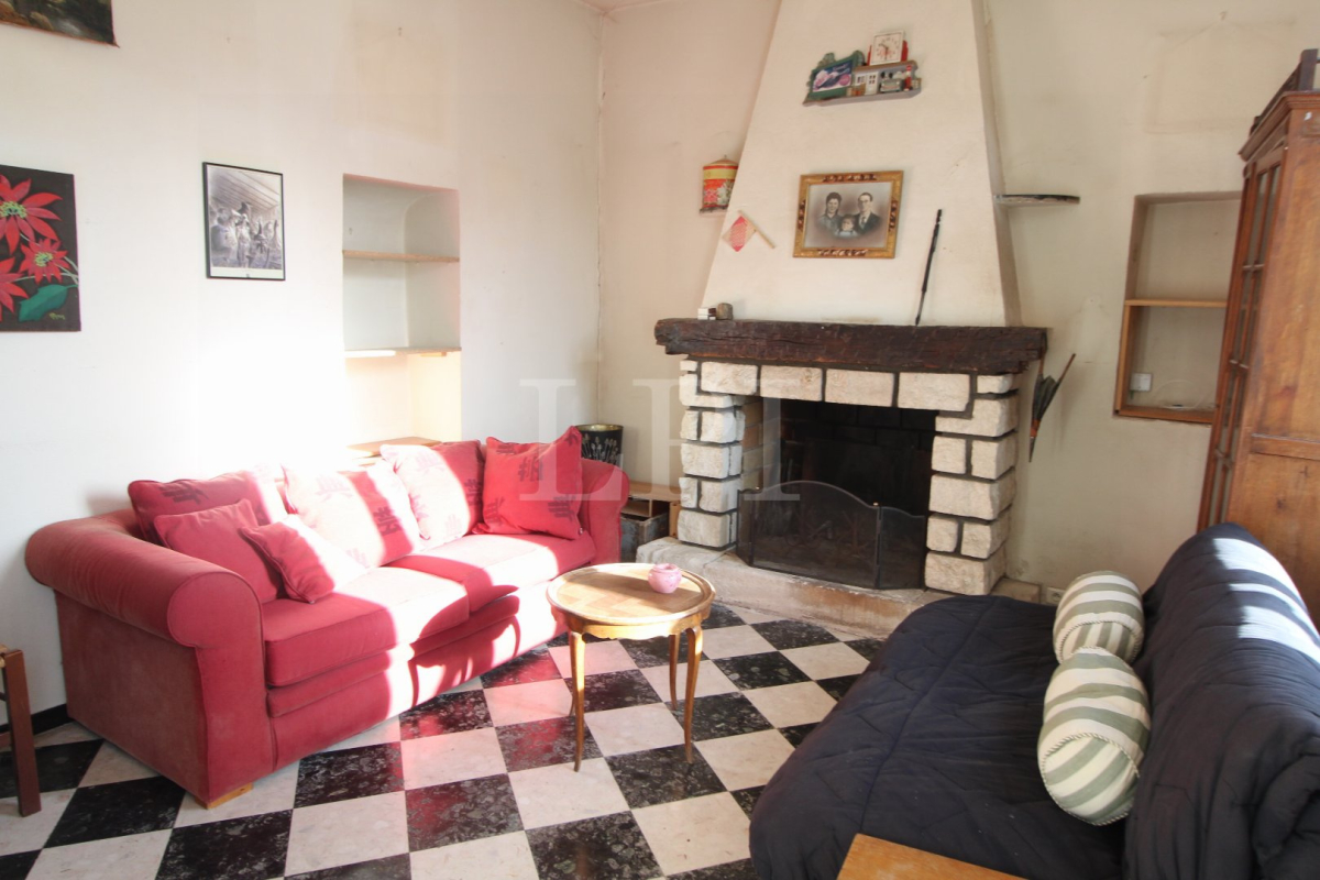 Maison de luxe à vendre à Saint-Martin-de-Castillon, 175 000 €, Photo 1