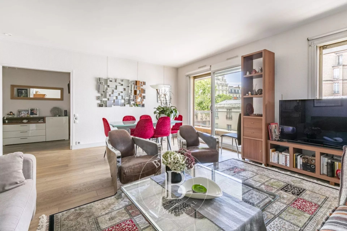 Luxury Apartment for sale in Paris 15ème, 980 000 €, Photo 1