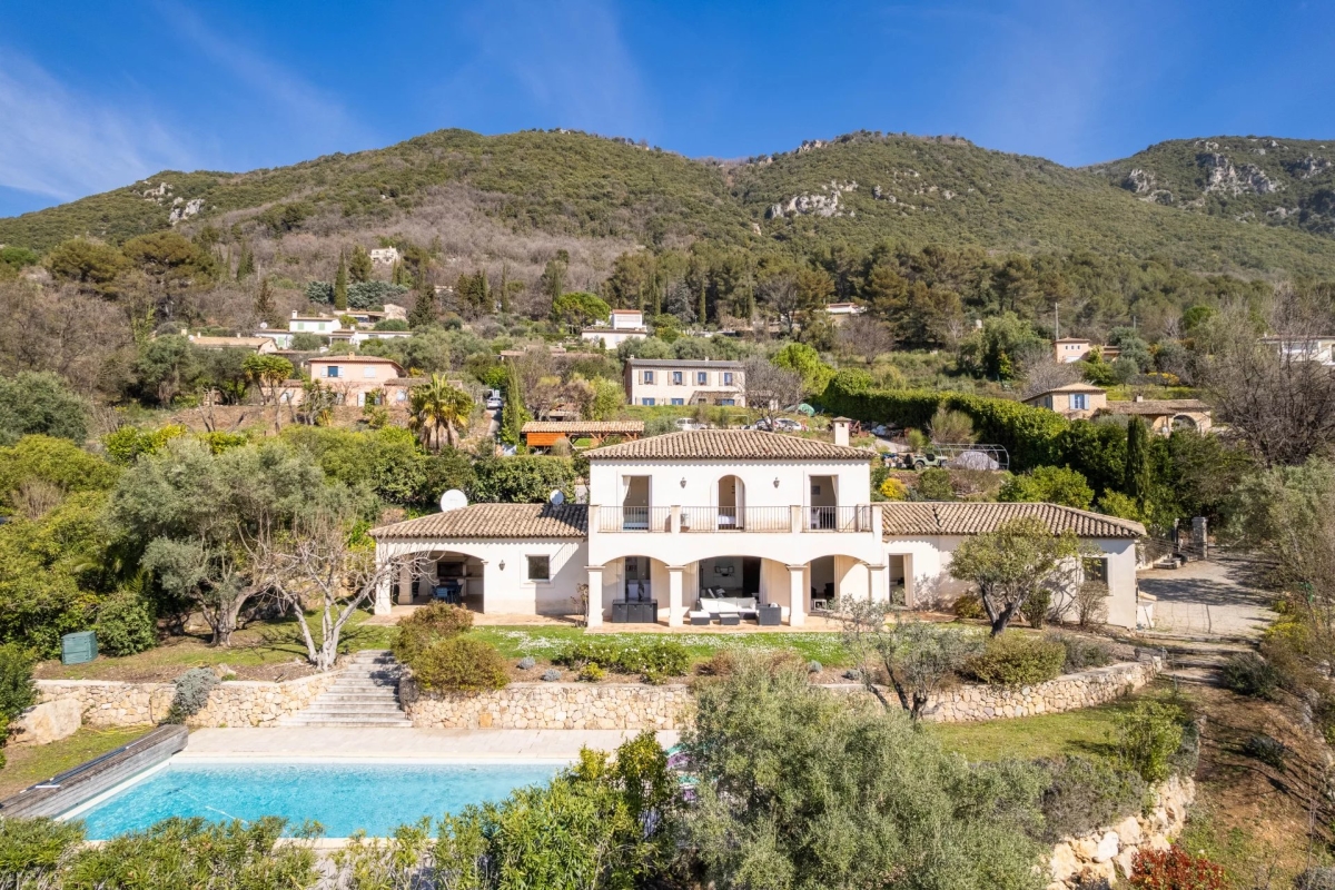 Maison de luxe à vendre à Tourrettes-sur-Loup, 1 090 000 €, Photo 1