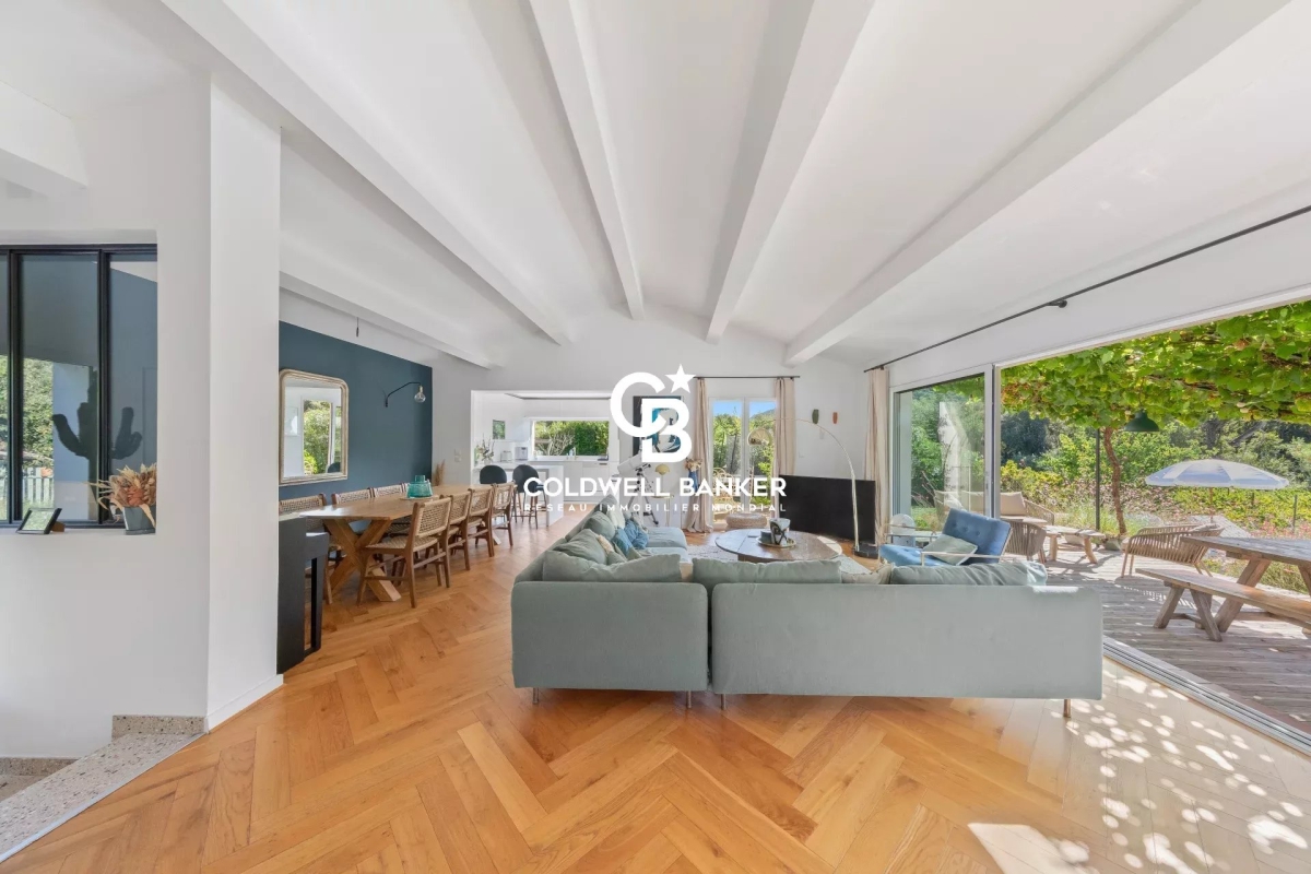 Maison de luxe à vendre à Hyères, 1 150 000 €, Photo 3