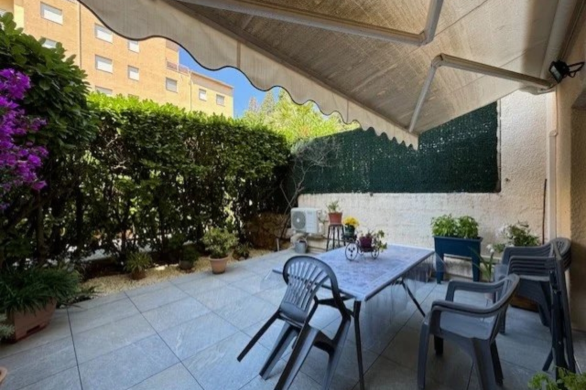Appartement de luxe à vendre à Antibes, 399 000 €, Photo 3