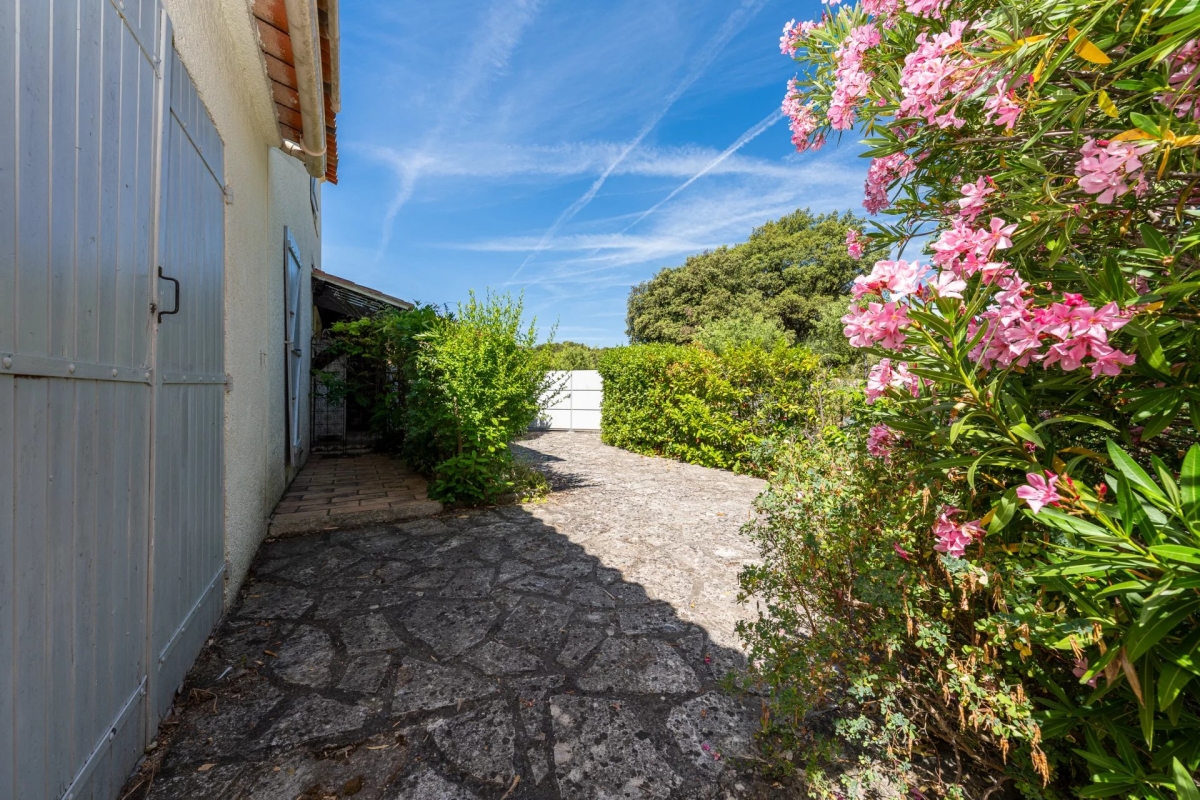 Maison de luxe à vendre à Grasse, 695 000 €, Photo 3