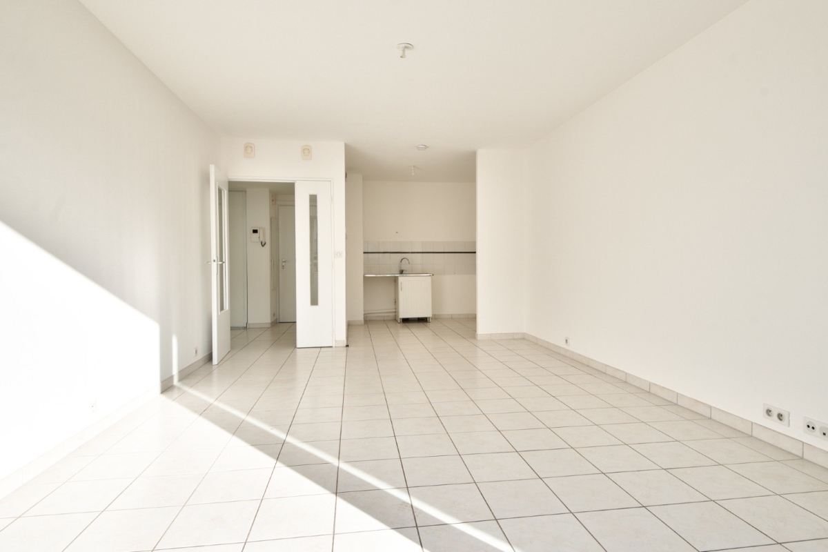 Luxury Apartment for sale in Antibes, 260 000 €, Photo 4
