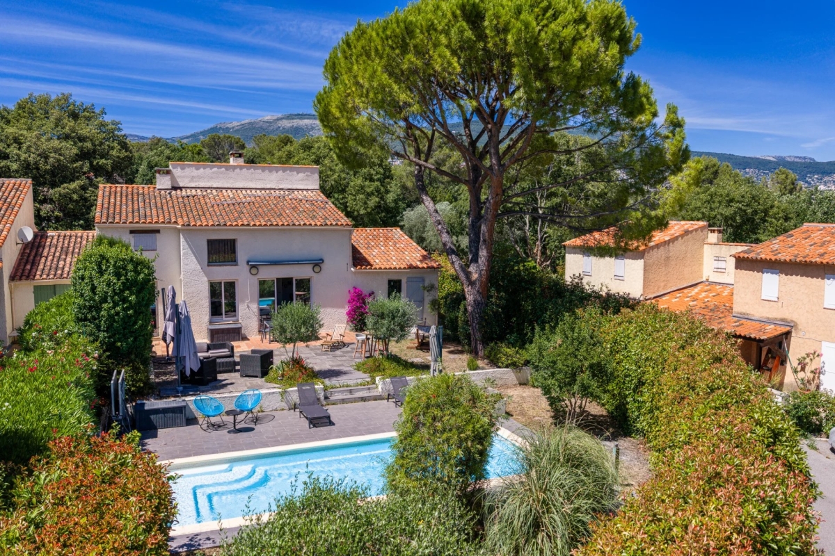 Maison de luxe à vendre à Grasse, 695 000 €, Photo 4