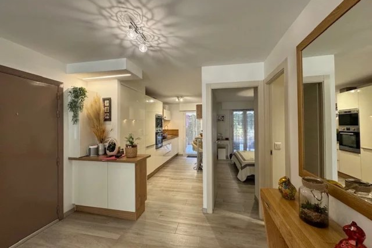 Appartement de luxe à vendre à Antibes, 399 000 €, Photo 7