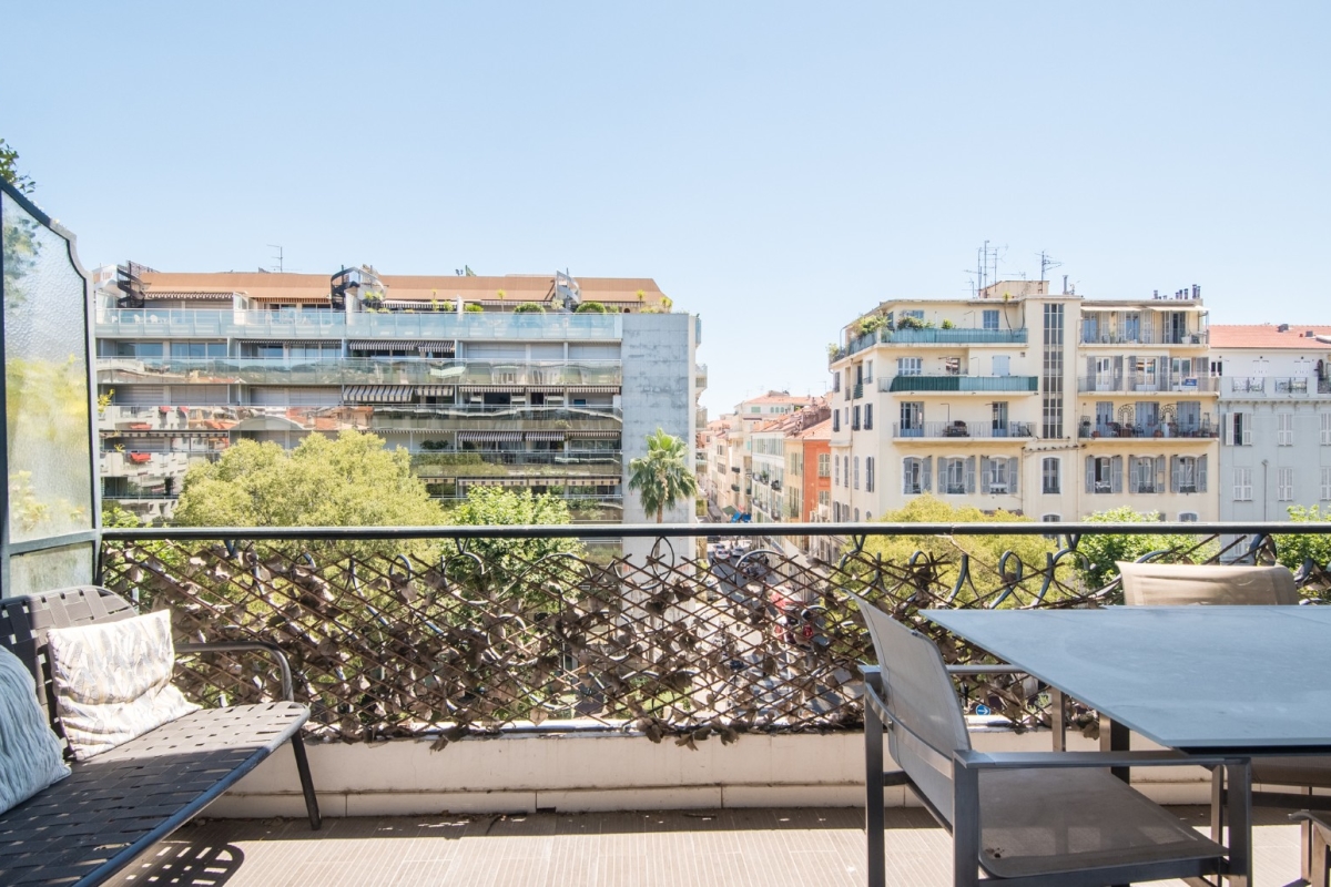 Appartement de luxe à vendre à Nice, 689 000 €, Photo 2