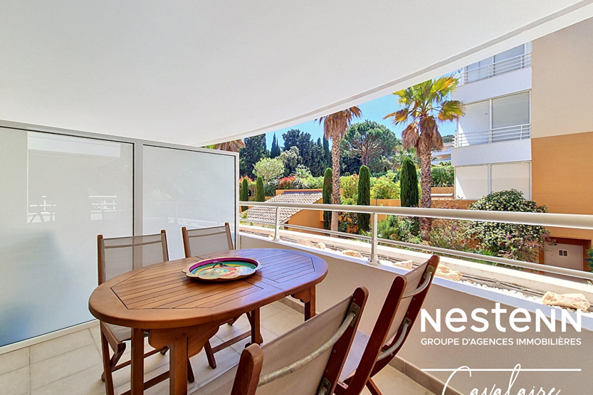 Appartement de luxe à vendre à Cavalaire-sur-Mer, 304 000 €, Photo 2