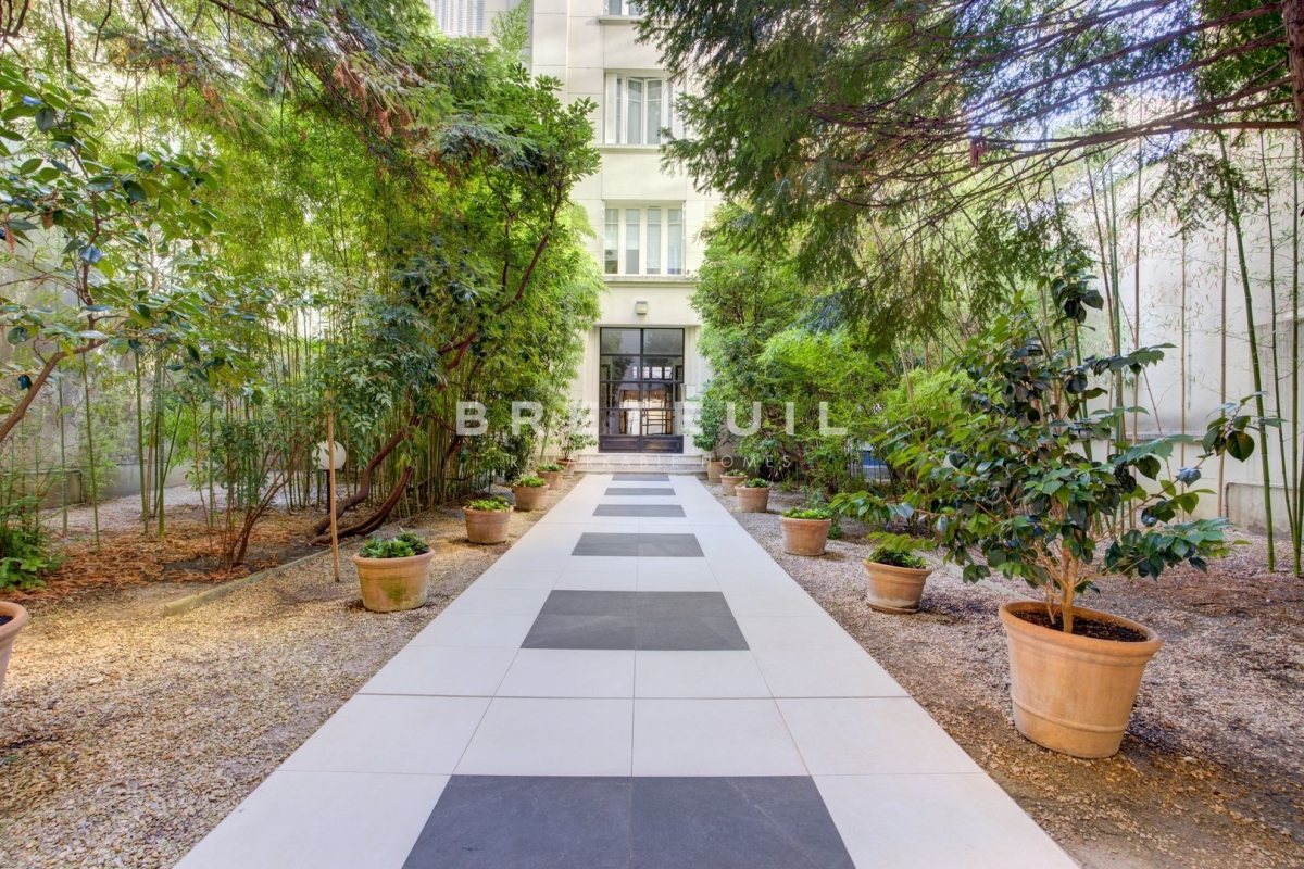 Appartement de luxe à louer à Paris 8ème, 5 143 €, Photo 2