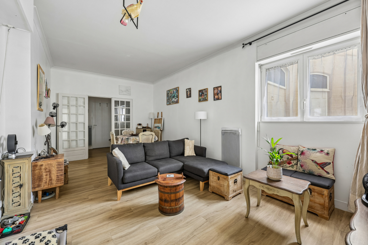Luxury Apartment for sale in Paris 8ème, 998 000 €, Photo 2