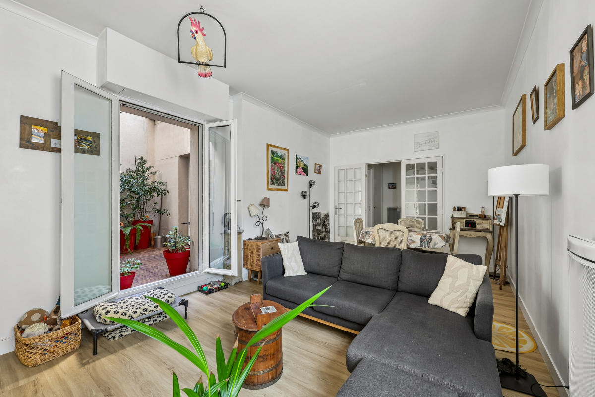 Luxury Apartment for sale in Paris 8ème, 998 000 €, Photo 3