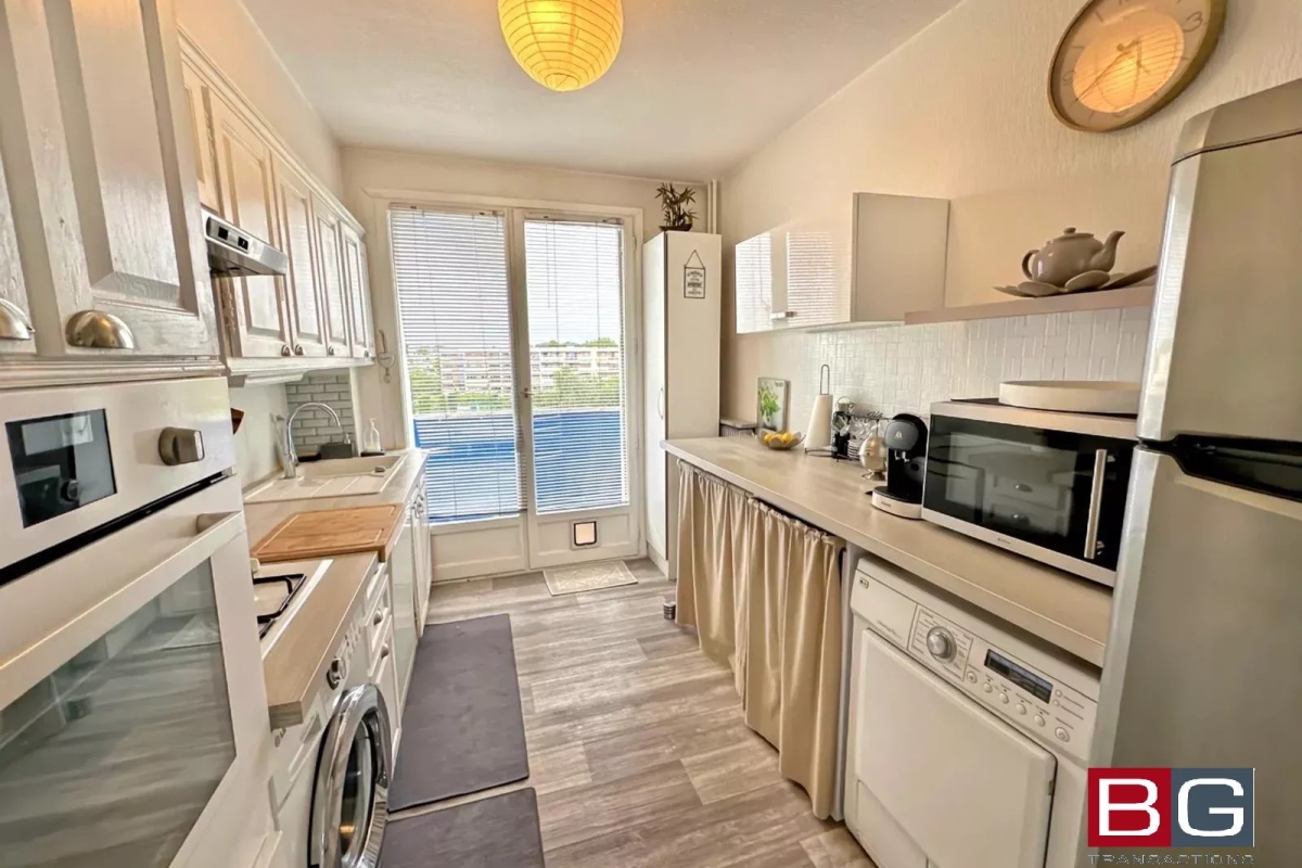 Appartement de luxe à vendre à Antibes, 352 000 €, Photo 4