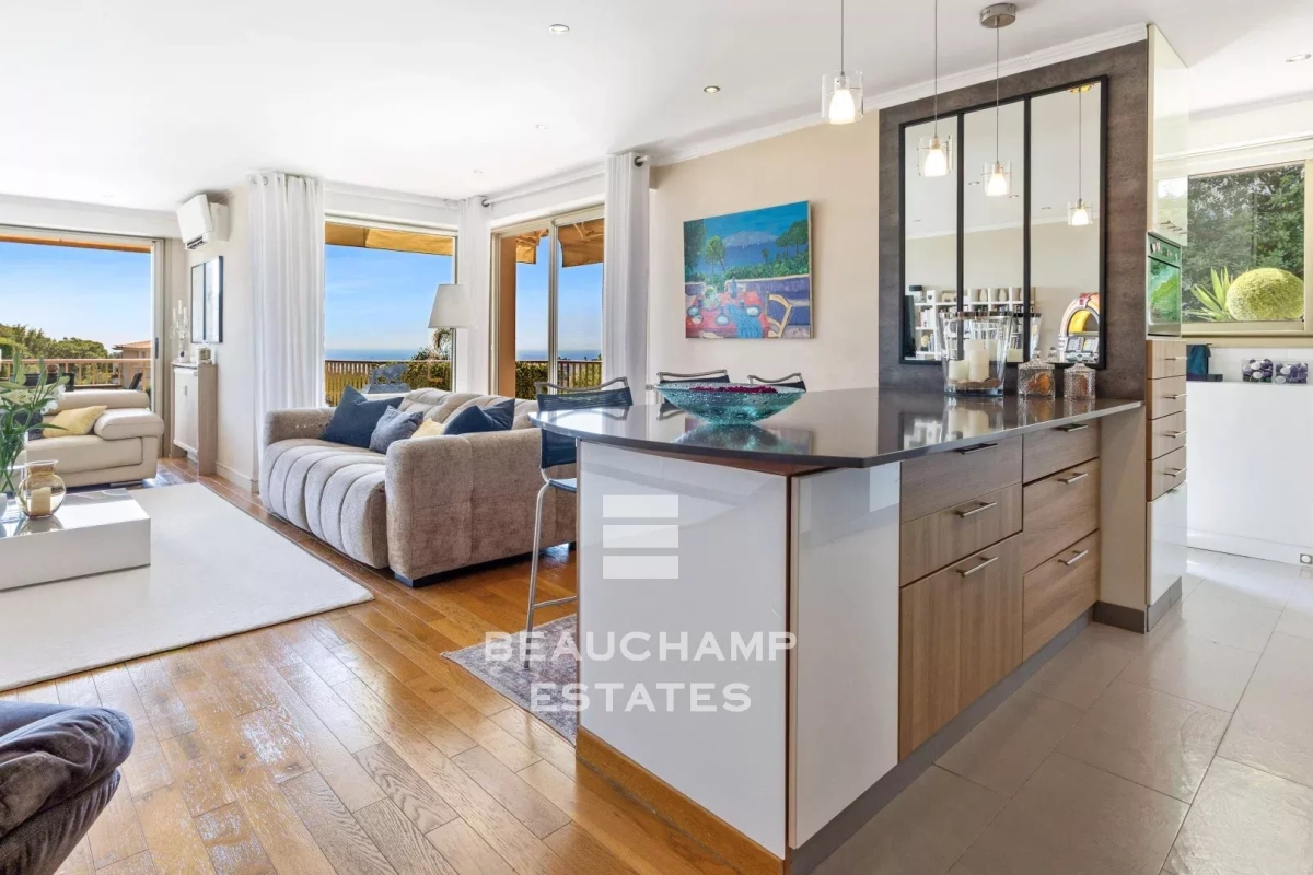 Luxury Apartment for sale in Le Cannet, 790 000 €, Photo 5