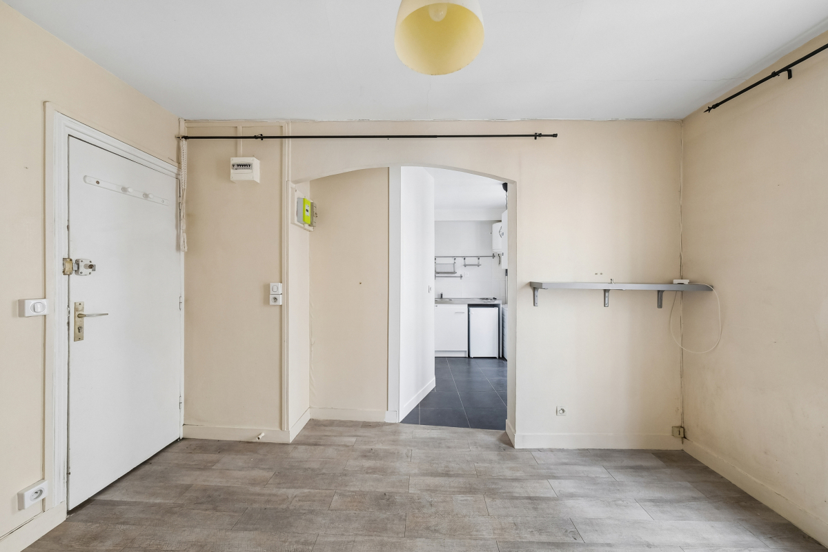 Luxury Apartment for sale in Paris 18ème, 230 000 €, Photo 6
