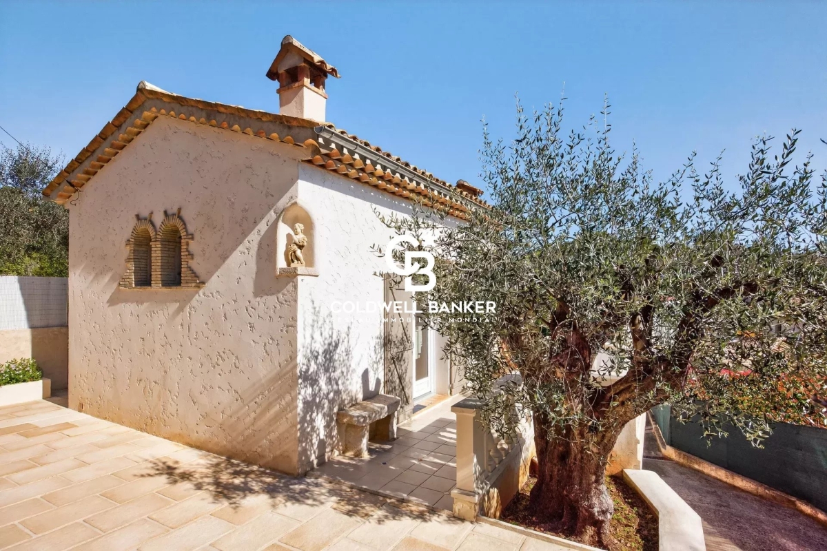 Luxury House for sale in Saint-Paul-de-Vence, 745 000 €, Photo 3