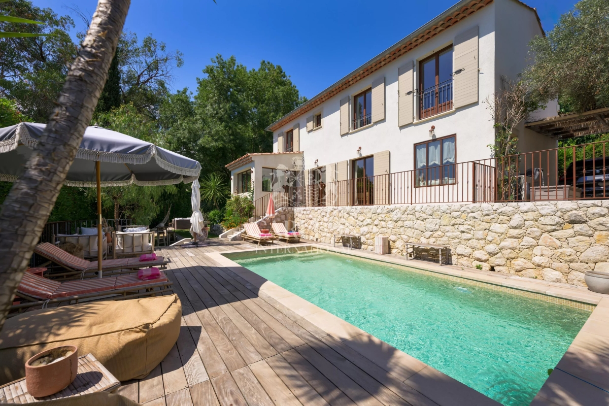 Luxury House for sale in Saint-Paul-de-Vence, 1 395 000 €, Photo 3