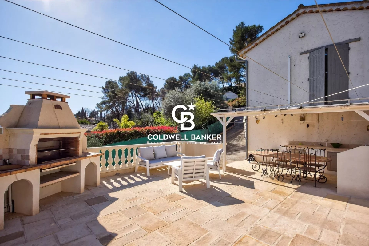 Luxury House for sale in Saint-Paul-de-Vence, 745 000 €, Photo 4