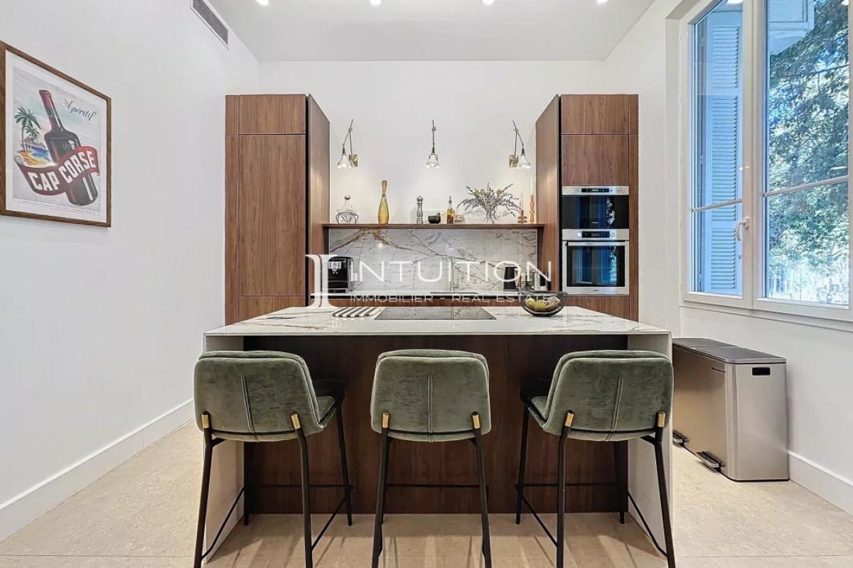 Appartement de luxe à vendre à Antibes, 950 000 €, Photo 5