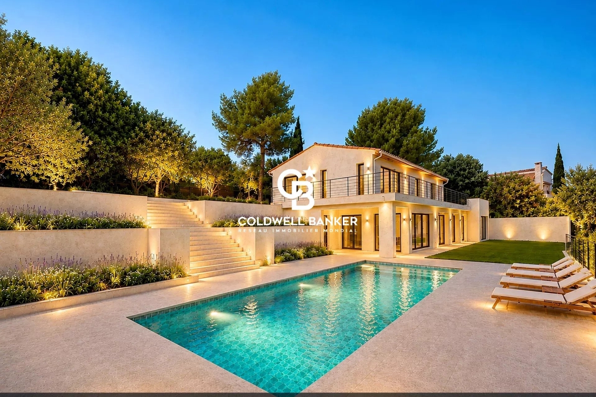 Luxury House for sale in Roquefort-les-Pins, 2 490 000 €, Photo 1