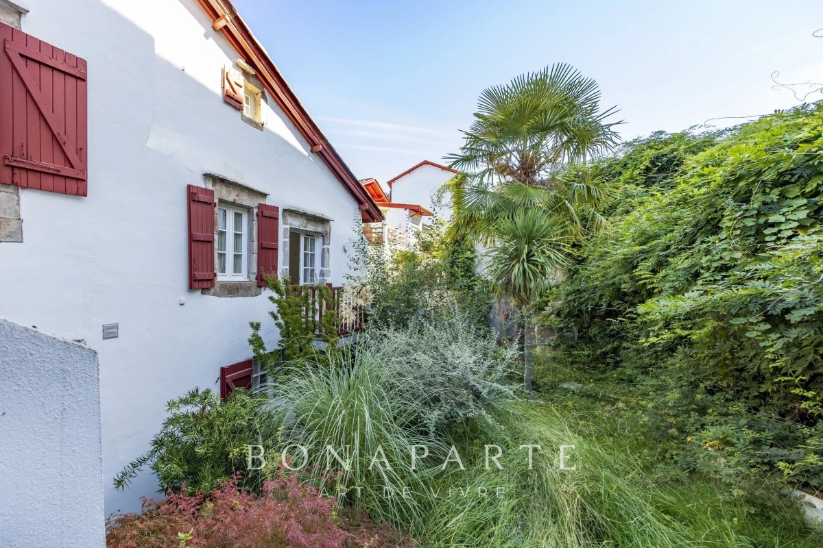 Luxury Apartment for sale in Ciboure, 995 000 €, Photo 2