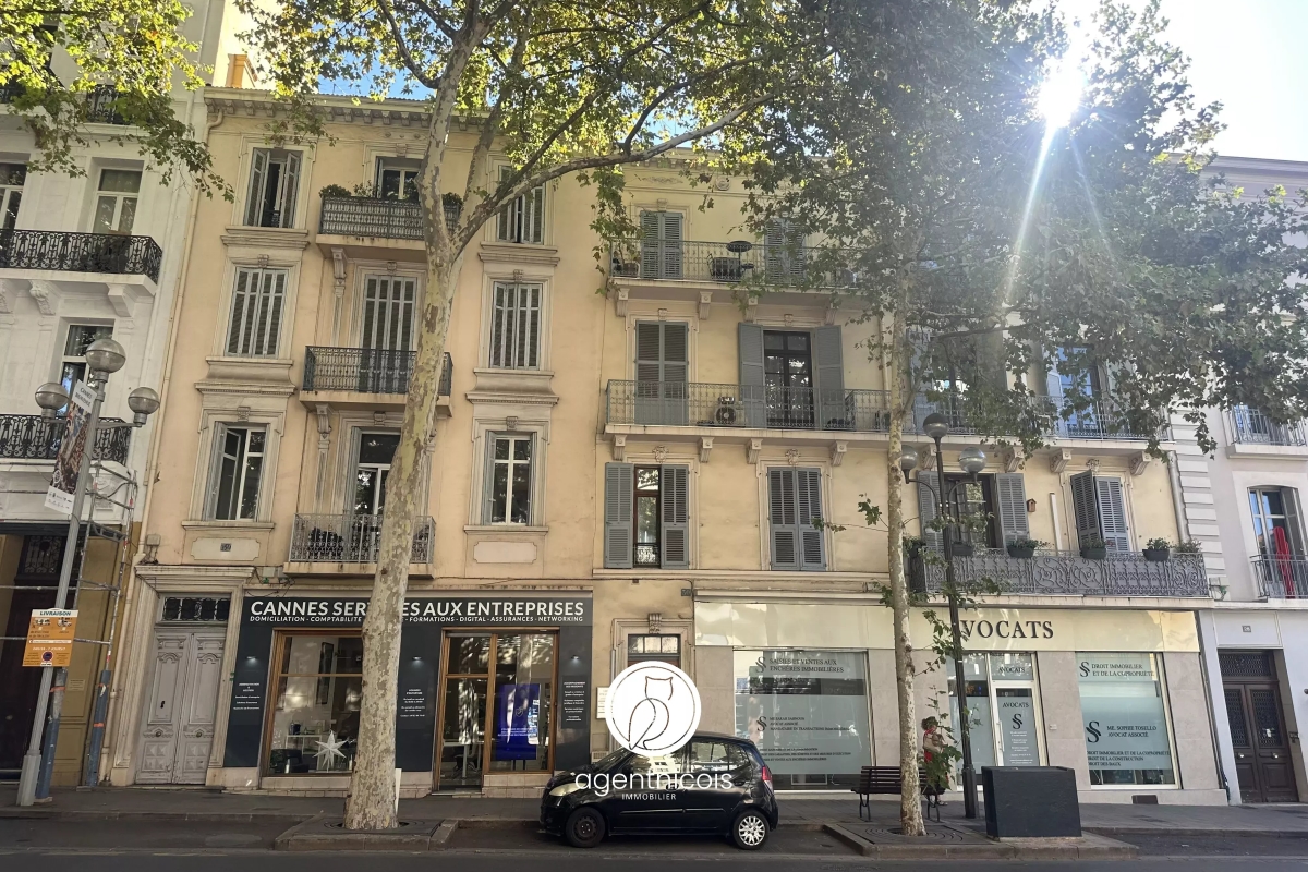 Appartement de luxe à vendre à Cannes, 350 000 €, Photo 2