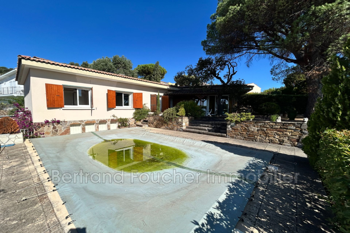 Luxury House for sale in Cavalaire-sur-Mer, 750 000 €, Photo 2