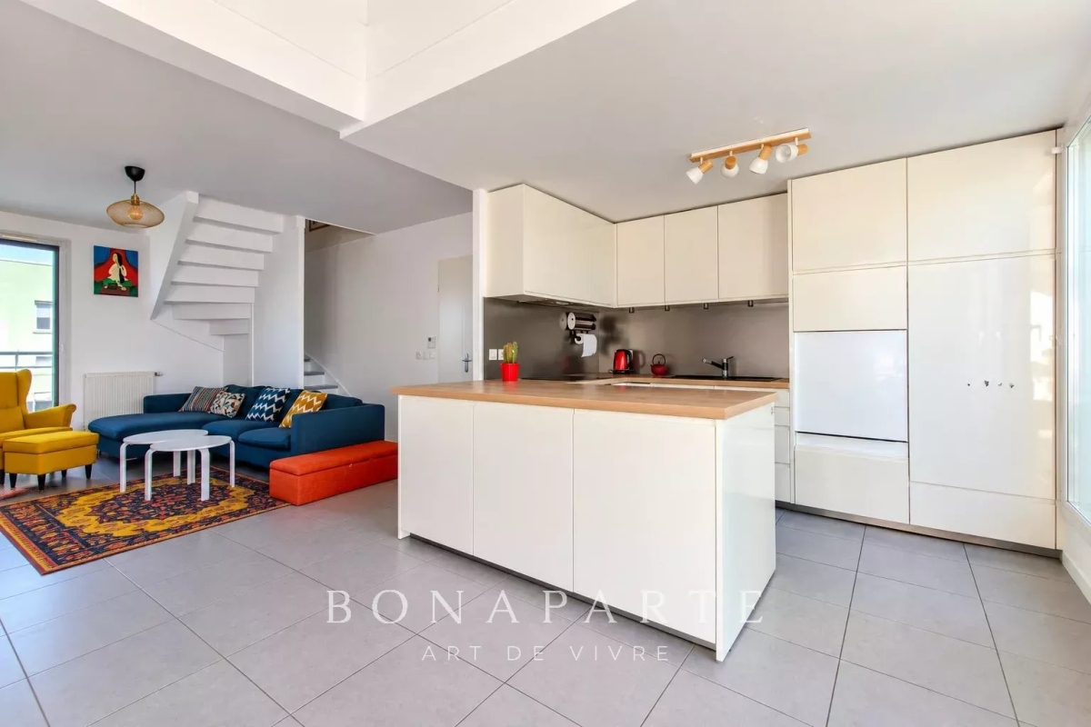 Luxury Apartment for sale in Bordeaux, 379 000 €, Photo 5