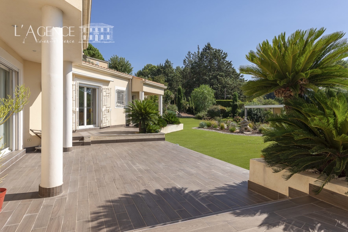 Maison de luxe à vendre à Marseille 11ème, 1 060 000 €, Photo 2
