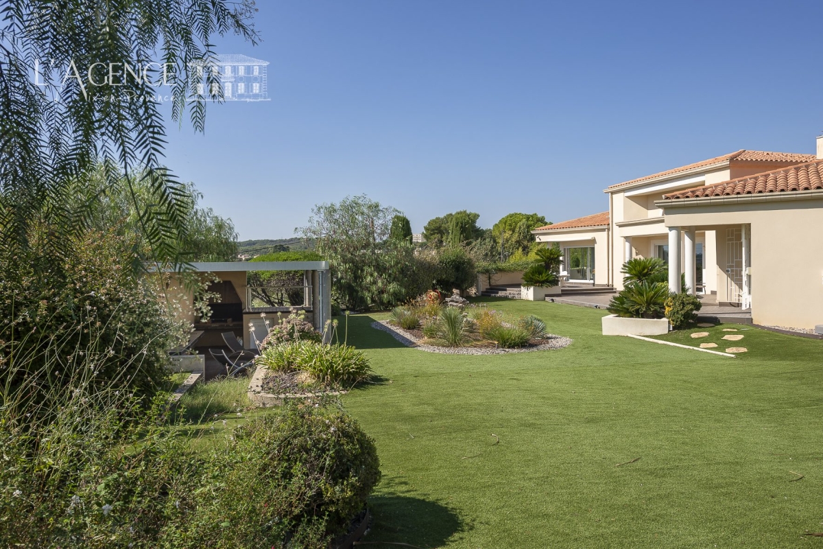Maison de luxe à vendre à Marseille 11ème, 1 060 000 €, Photo 3