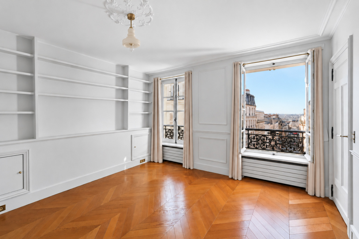 Luxury Apartment for sale in Paris 18ème, 795 000 €, Photo 3