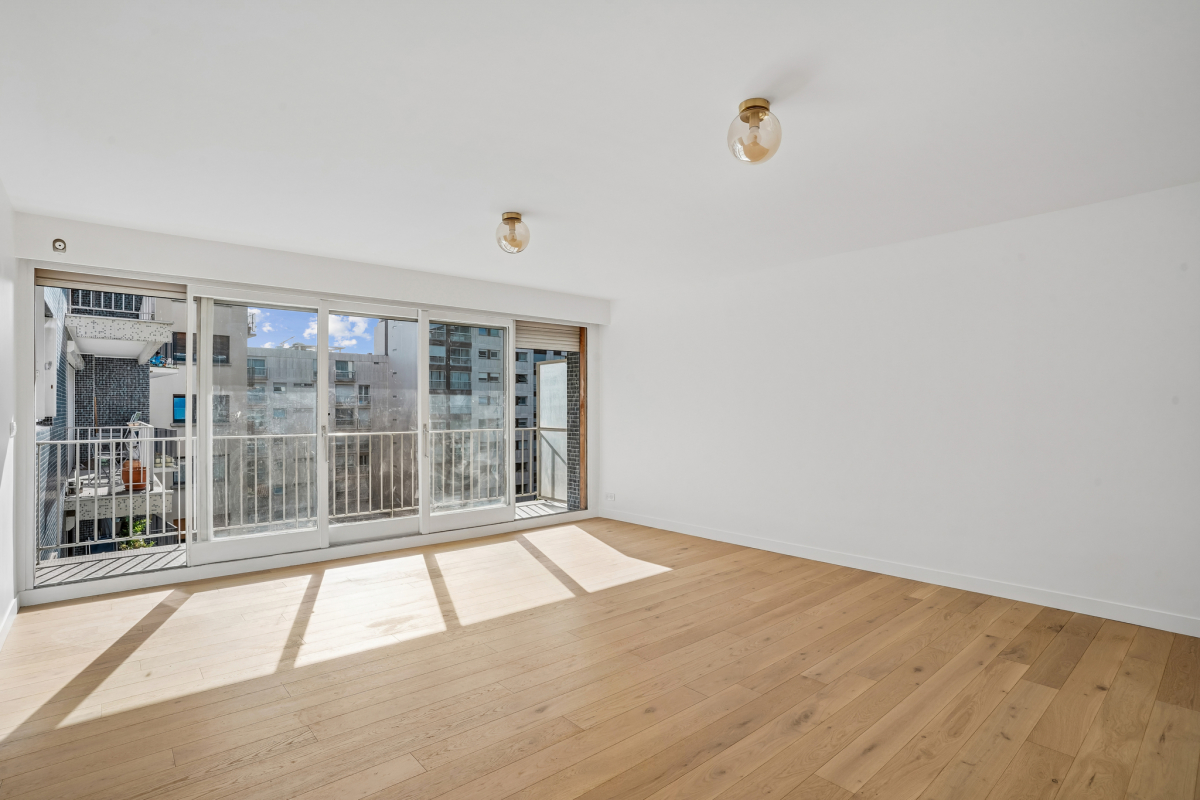 Luxury Apartment for sale in Paris 15ème, 676 000 €, Photo 3