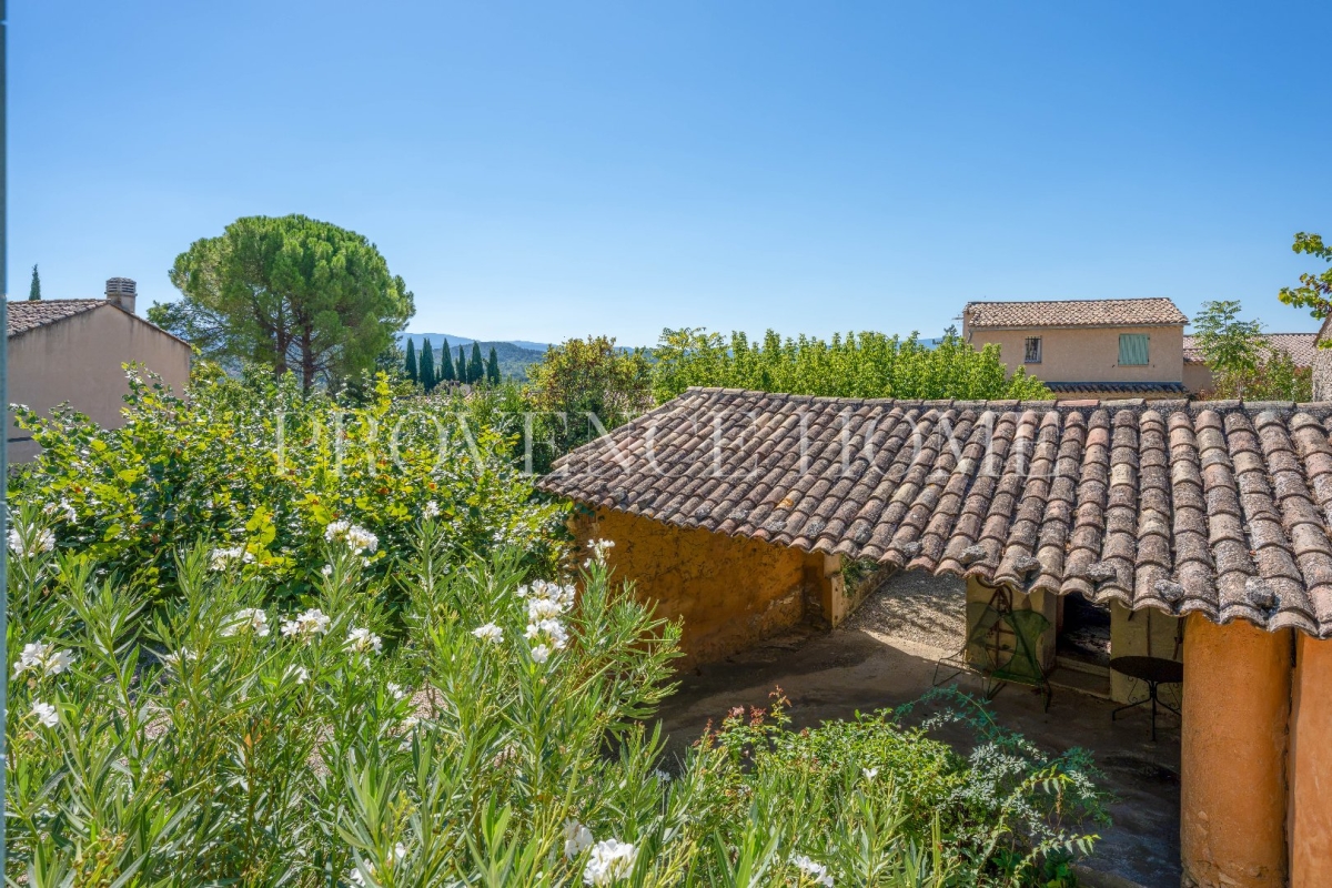 Luxury House for sale in Saint Saturnin les Apt, 680 000 €, Photo 3