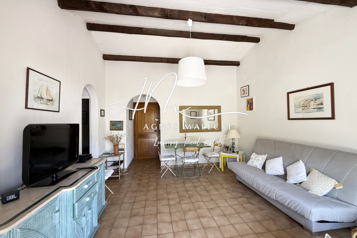 Luxury House for sale in Cavalaire-sur-Mer, 409 500 €, Photo 5