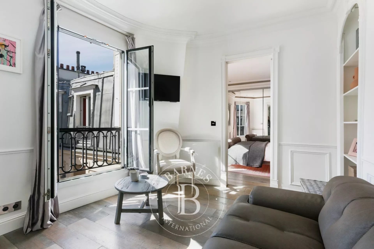 Appartement de luxe à vendre à Paris 6ème, 700 000 €, Photo 2