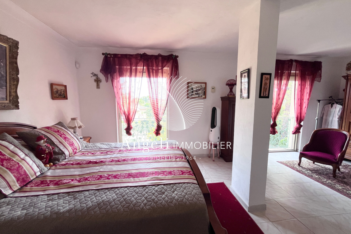 Maison de luxe à vendre à Saint-Aygulf, 790 000 €, Photo 5